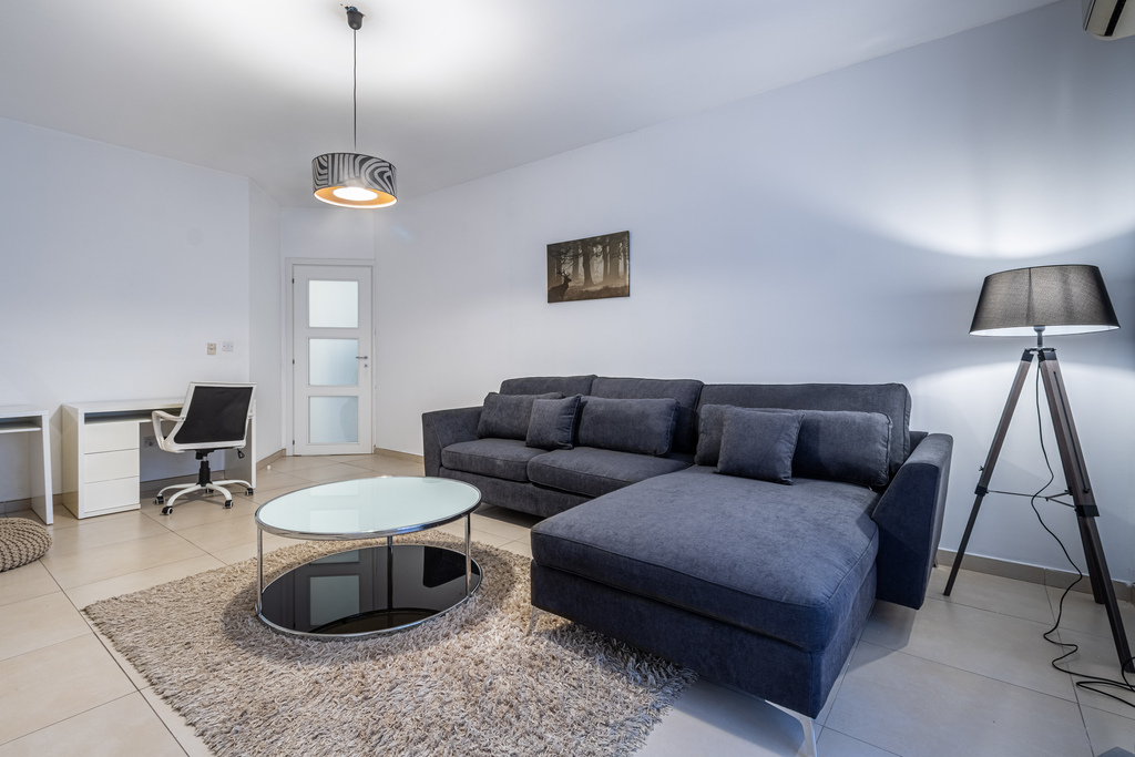 sliema-apartment-to-let-fully-furnished-christies-malta
